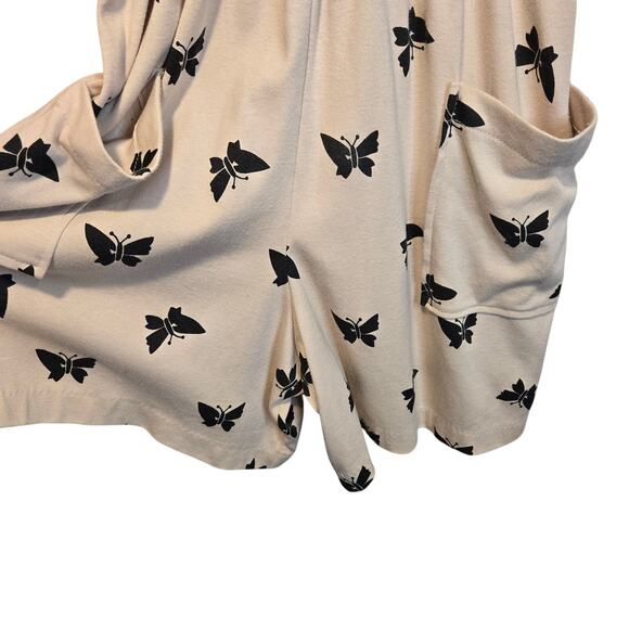 Gloria's Fashions Butterfly Jumper with Pockets, Size XL – Casual Comfort [0324] - Picture 4 of 8